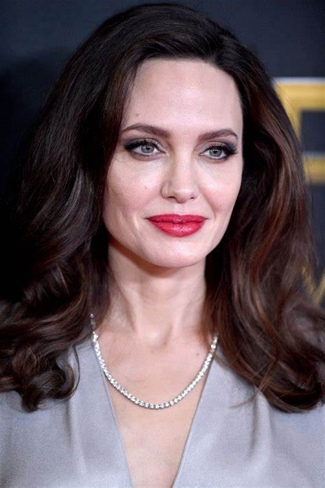 alin buse recommends angelina jolie pussy pic