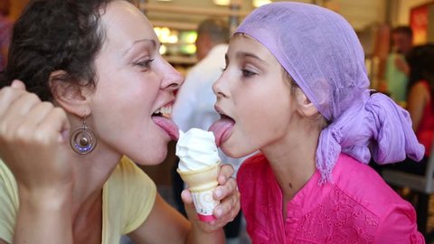 bryan kampa share mother daughter licking photos