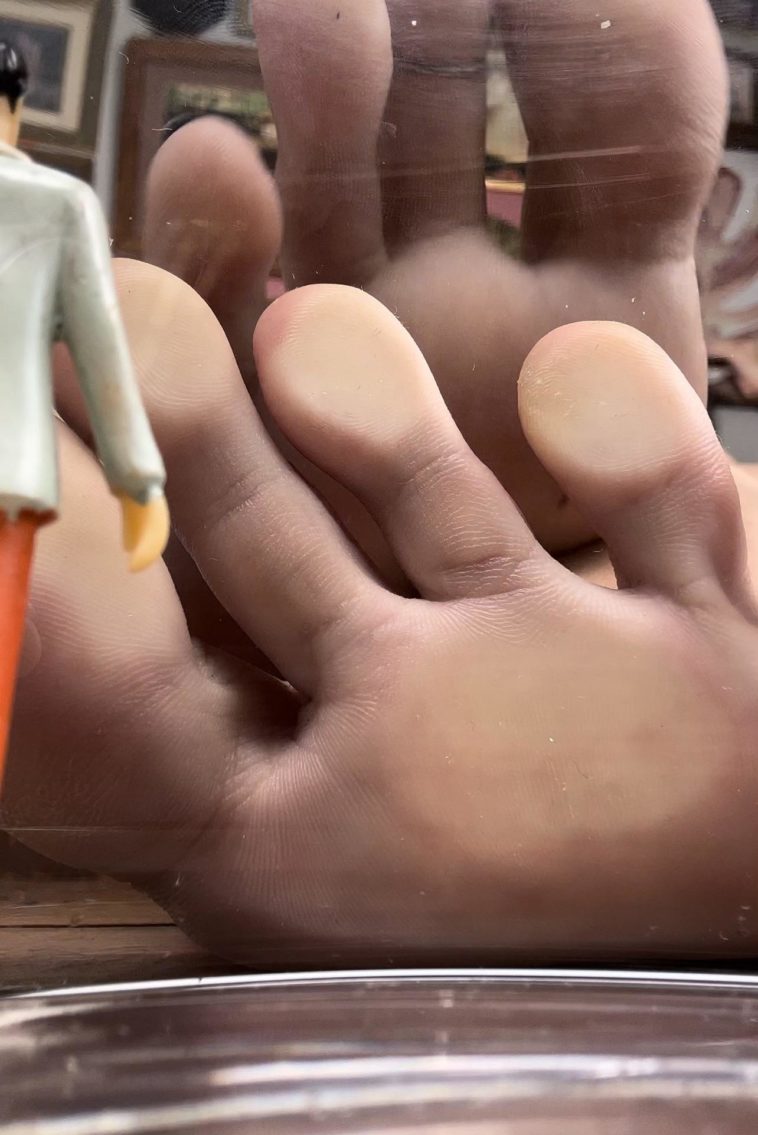 Best of Giantess foot porn