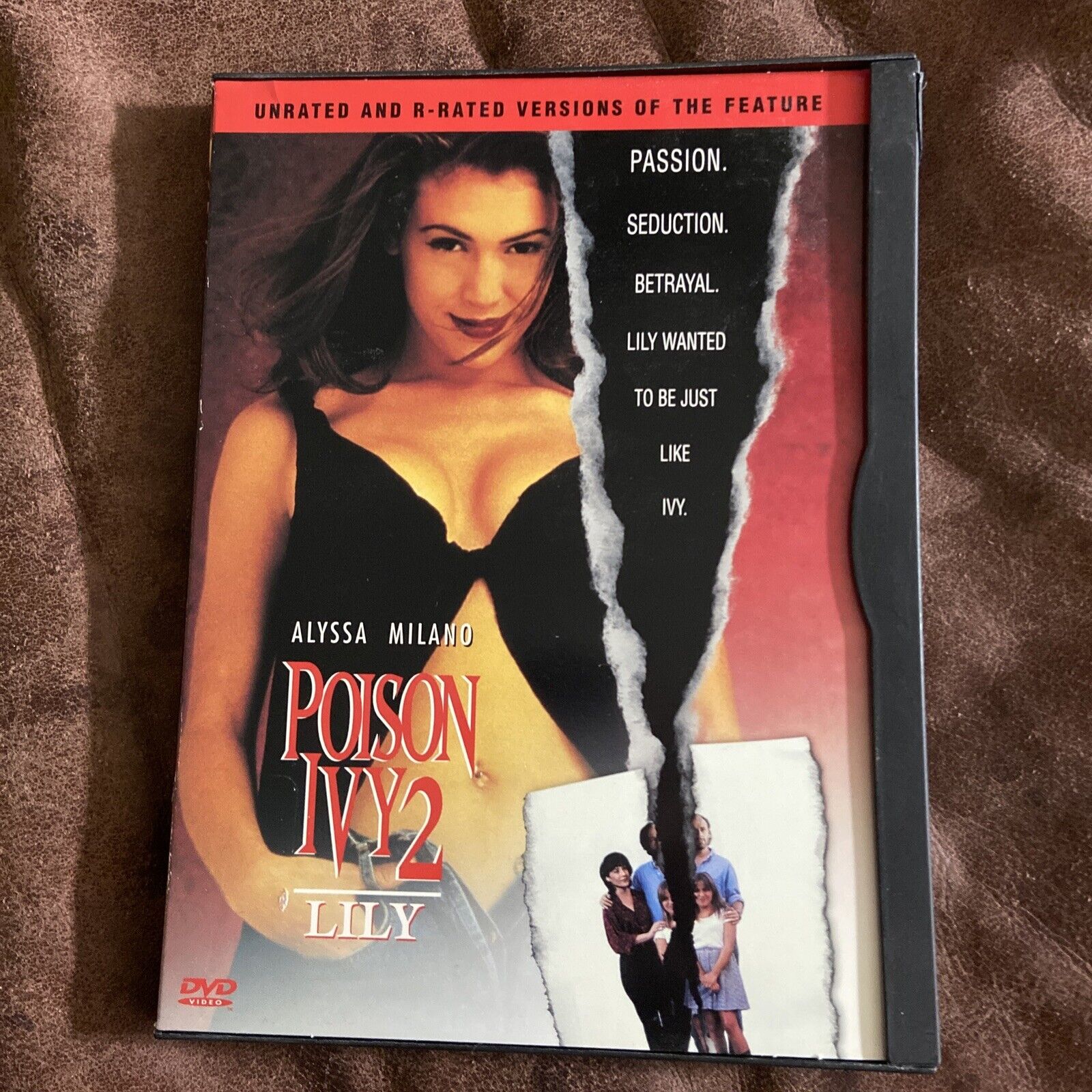 ben klepacki share alyssa milano poison ivy ii photos