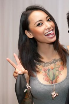 dan malson recommends Levy Tran Hot