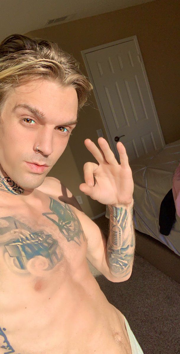 chelsea norris recommends nude aaron carter pic