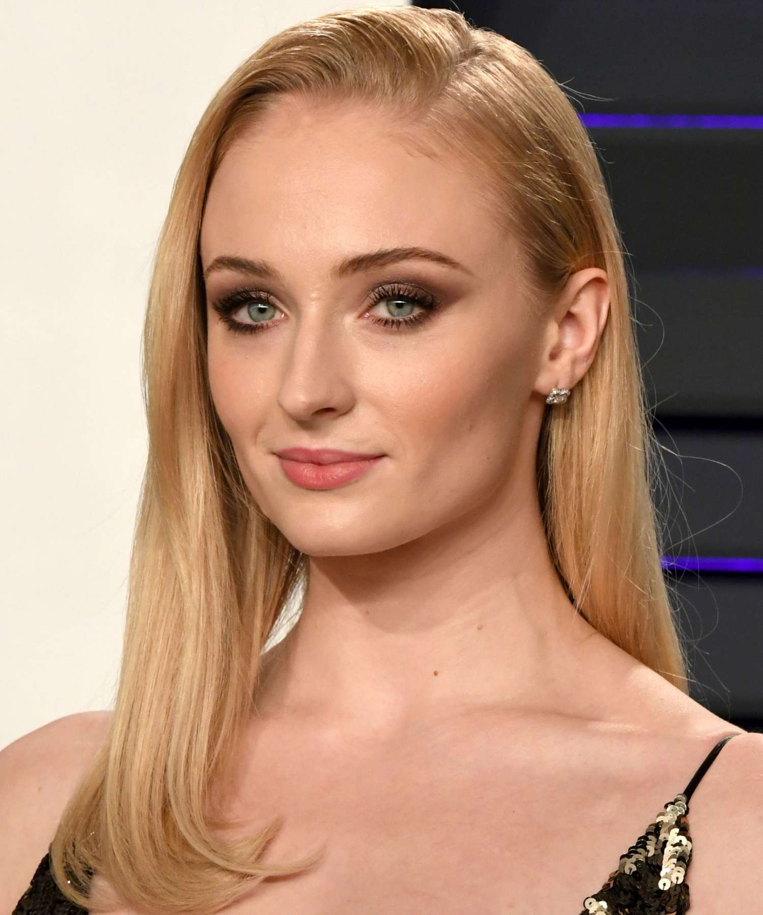 chase herzog share sophie turner nude scene photos