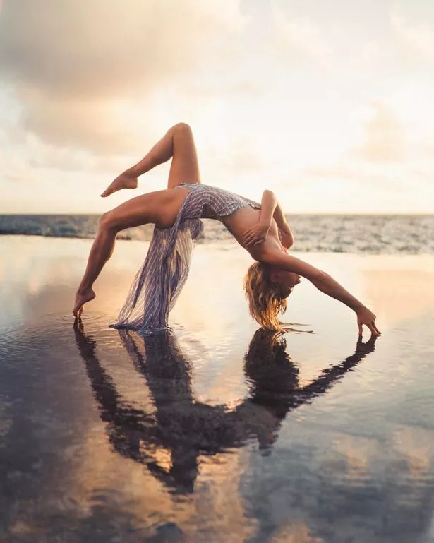 adrian sampang recommends sara underwood yoga pic