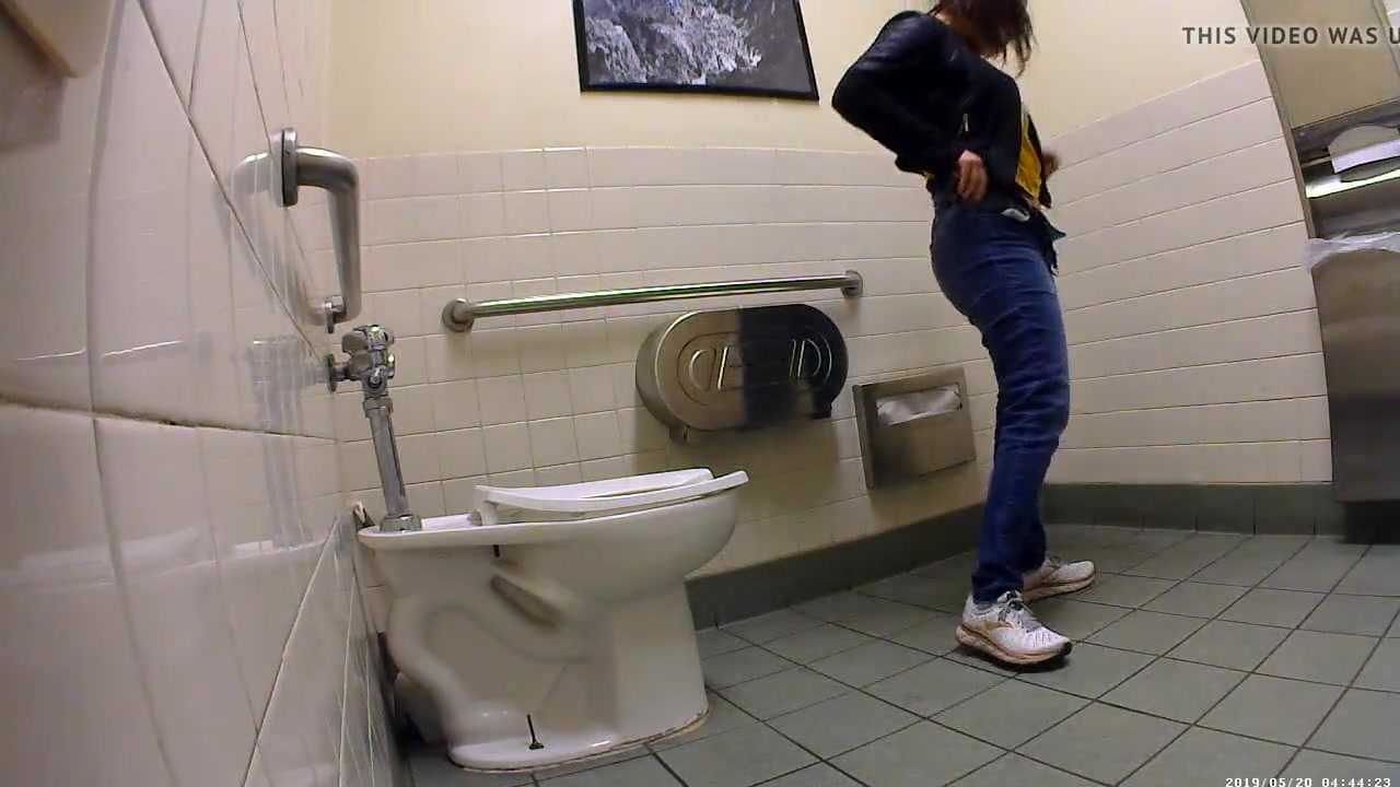 cynthia garibay recommends Toilet Hidden Video