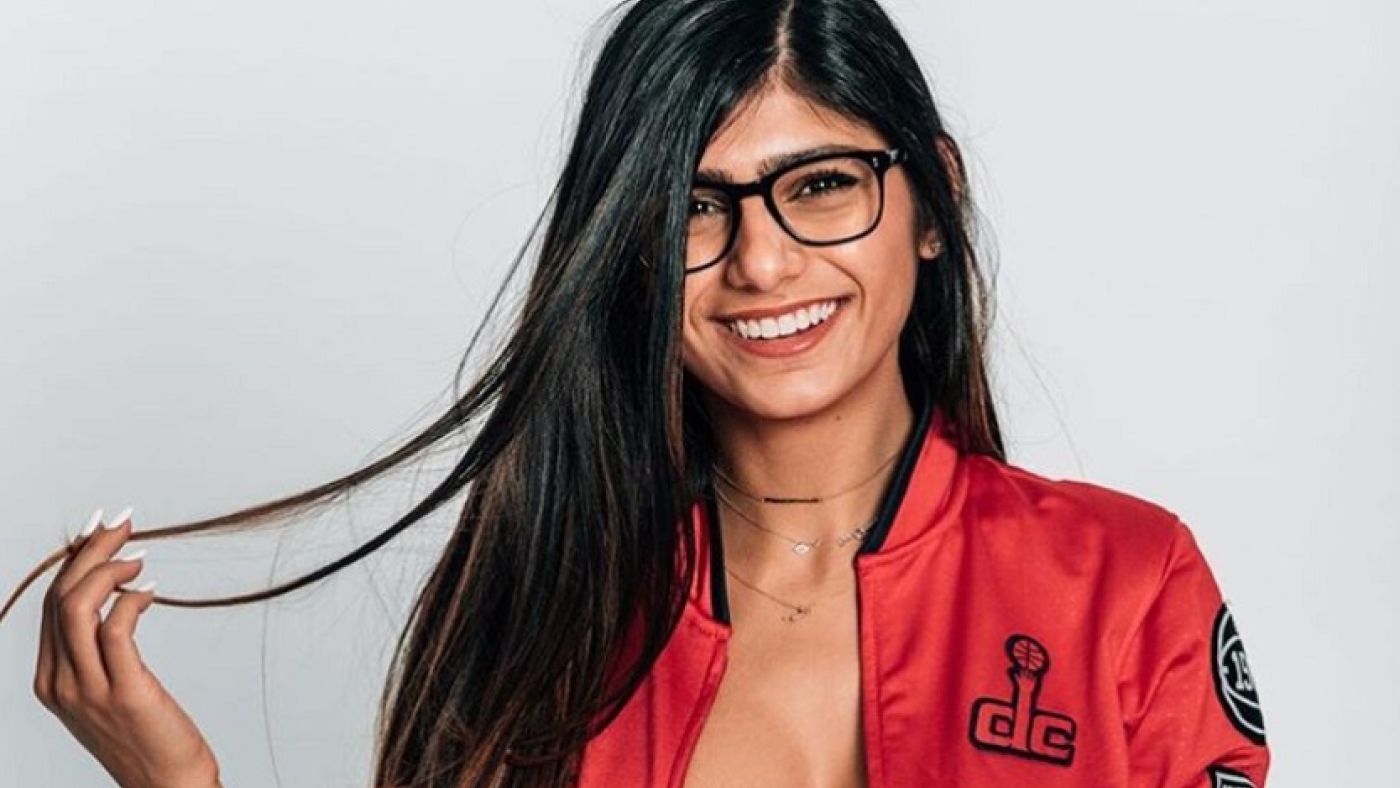 coley phillips recommends pornografia mia khalifa pic