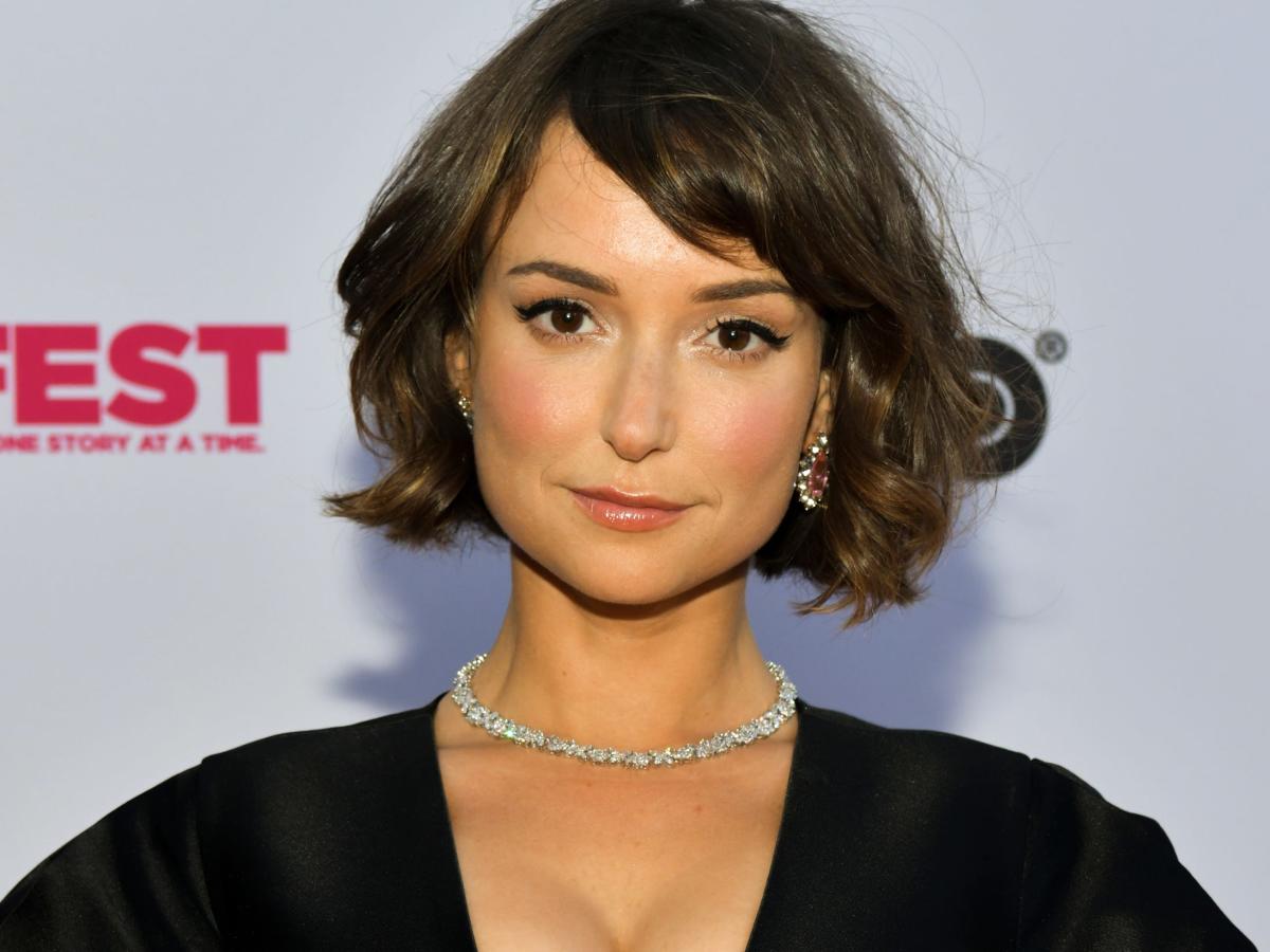 debra philpot recommends Nude Photos Milana Vayntrub