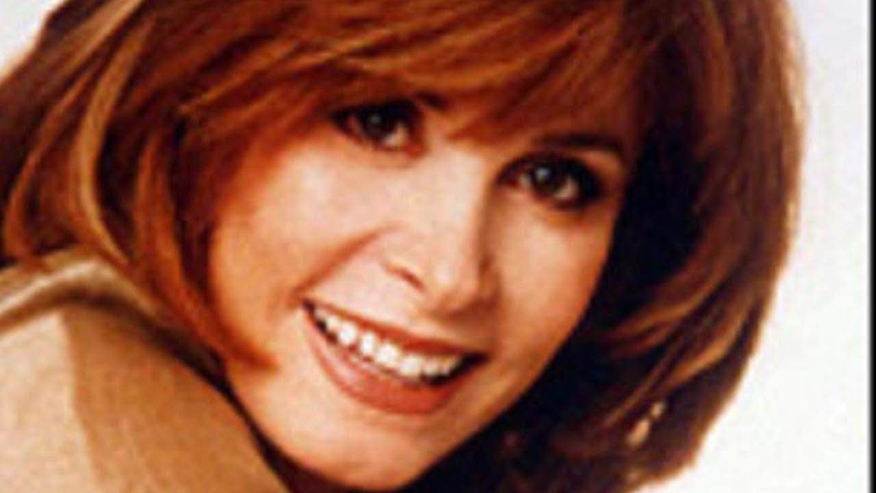 carolyn crooks recommends stephanie powers naked pic