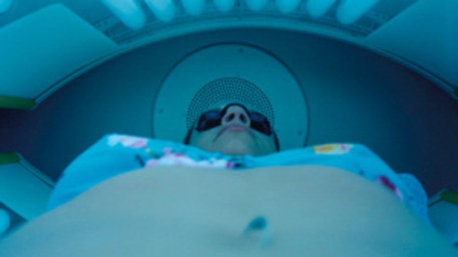 don boulay recommends Tanning Bed Spy Cam