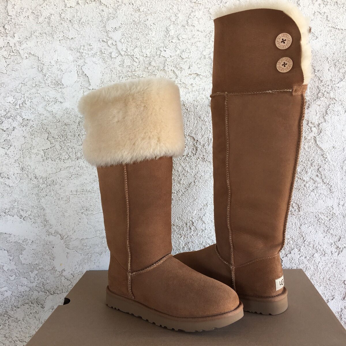 austin cain add photo ugg boot trample