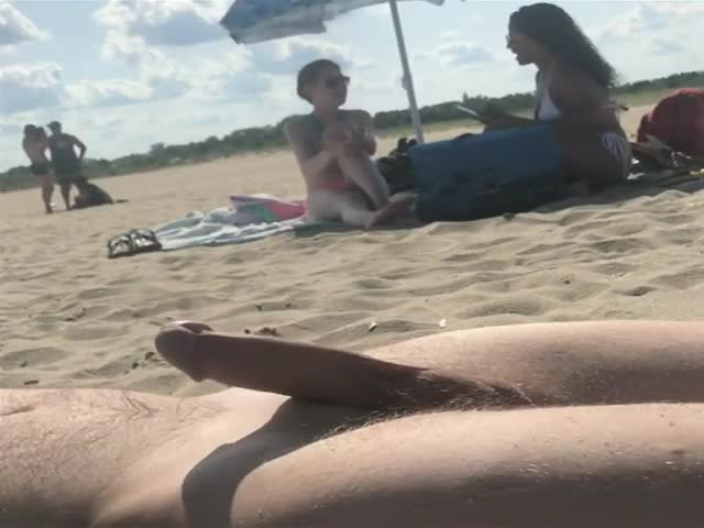 aaron strohmaier recommends cumshots on the beach pic