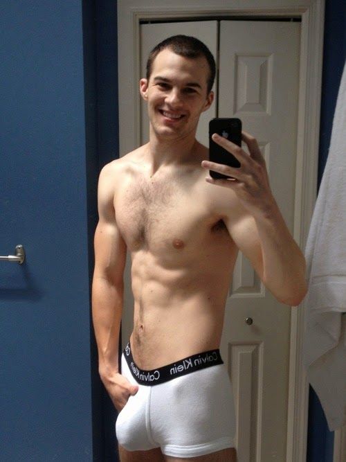 andrew jobst recommends hung guys bulge pic