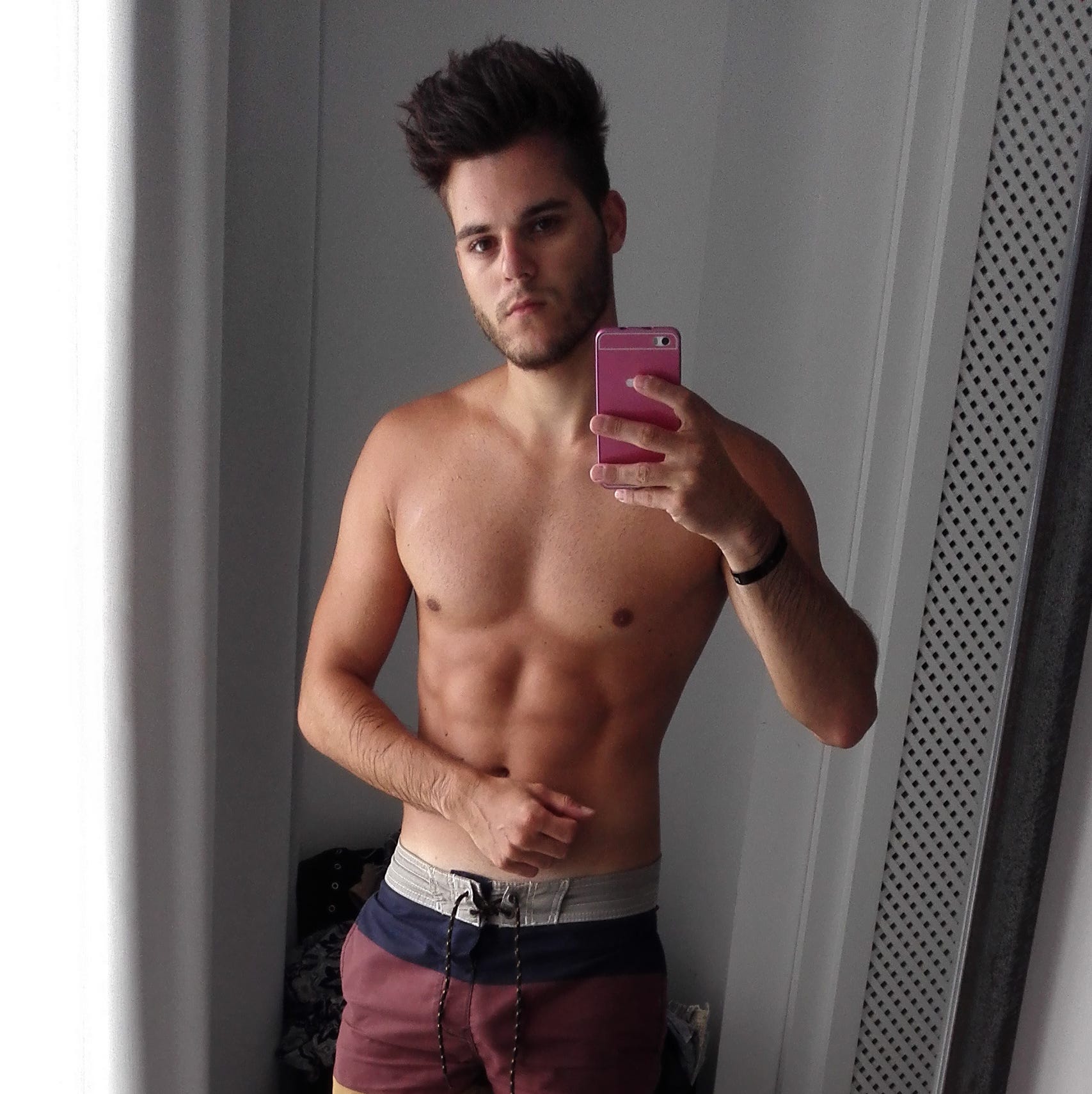 davis bailey share topless selfie photos