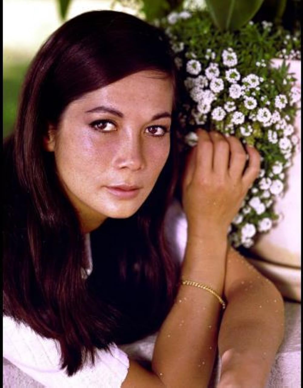 alex fredrickson recommends Nancy Kwan Nude