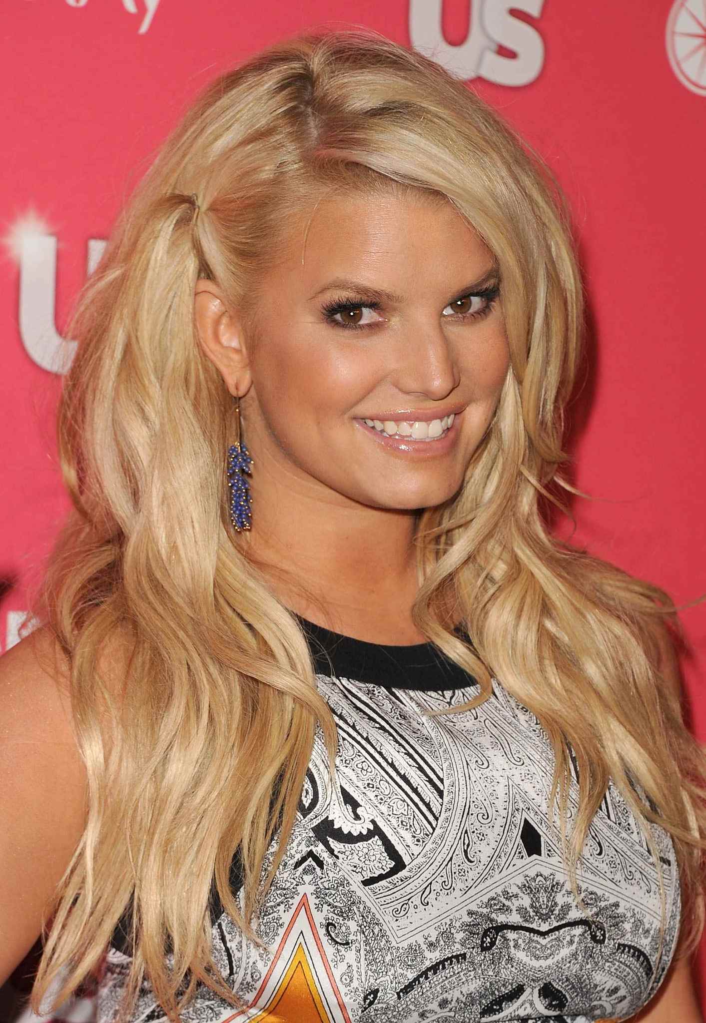 dan rocheleau recommends jessica simpson porm pic