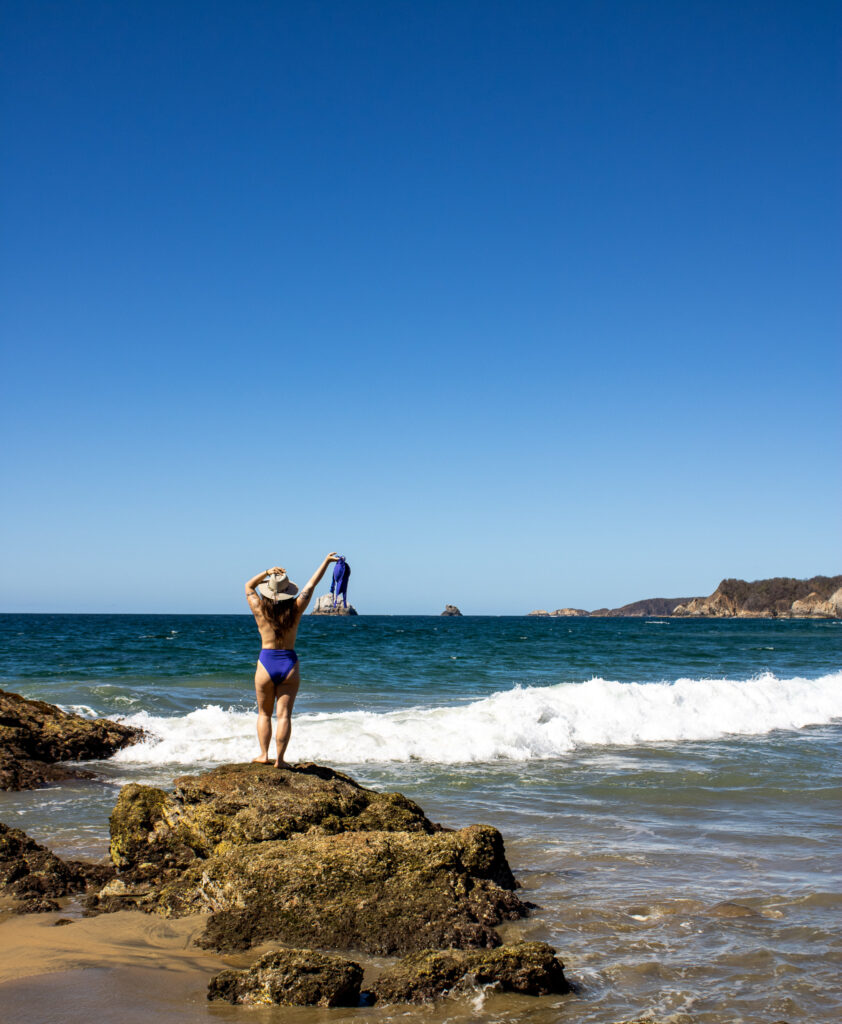 alex saez recommends naked mexican beach pic