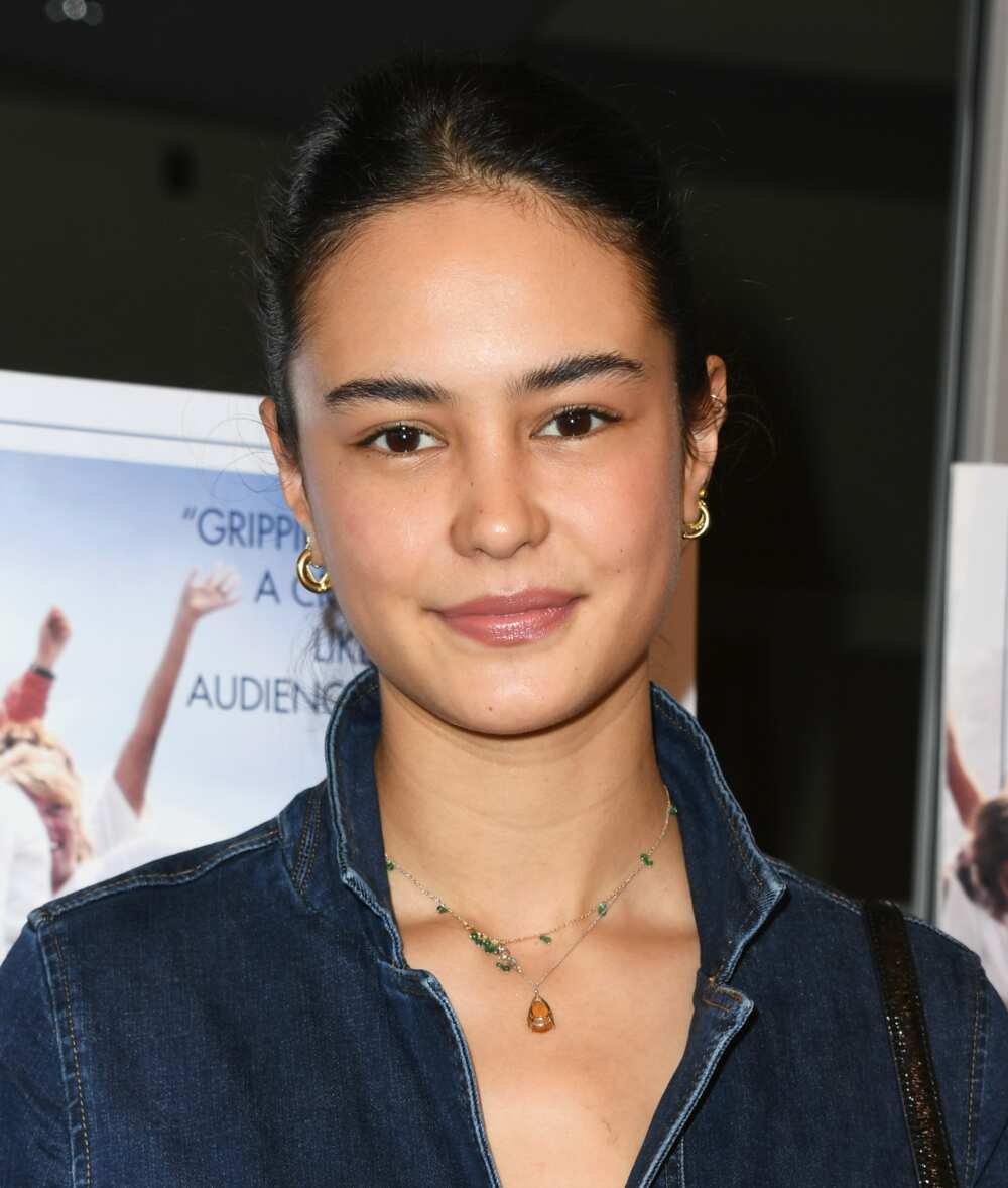 angelo velazquez add photo courtney eaton sexy