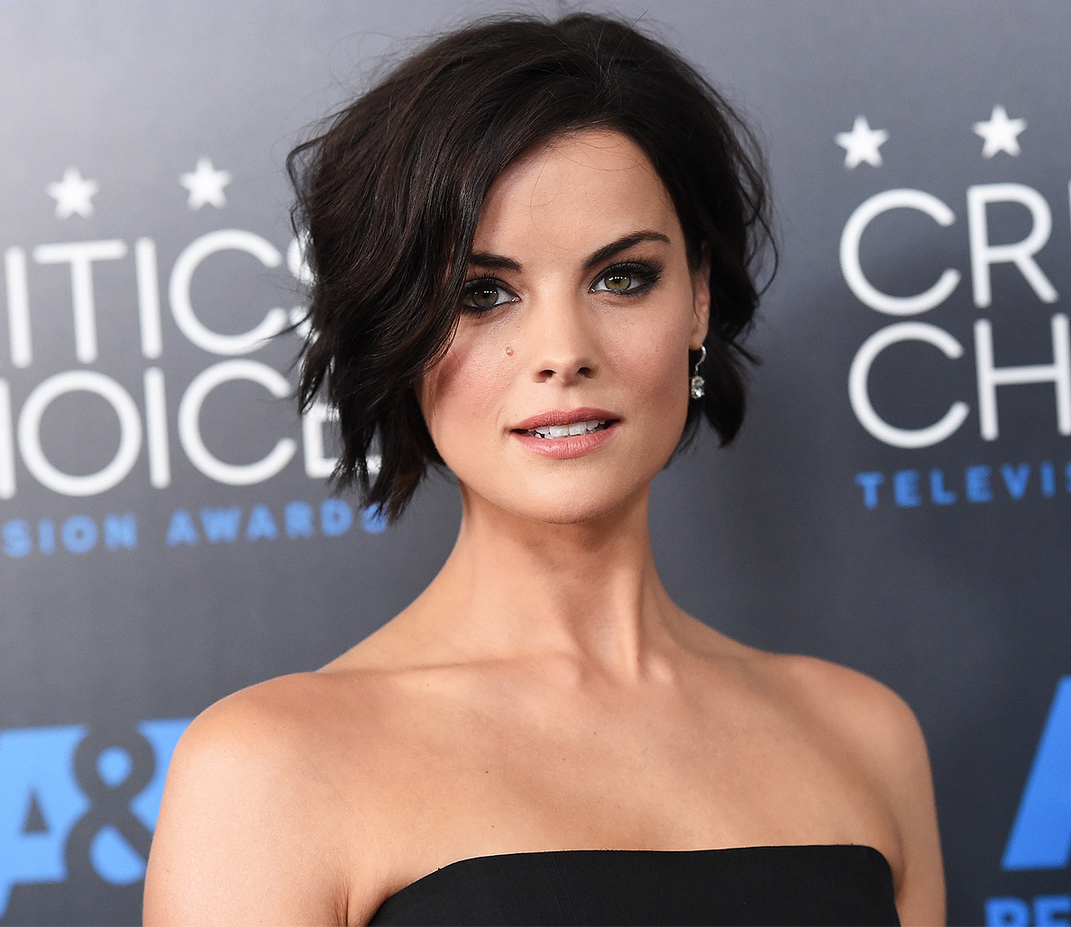 anna nasir share jaimie alexander sexy photos