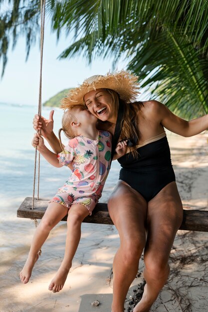 mom daughter nude beach