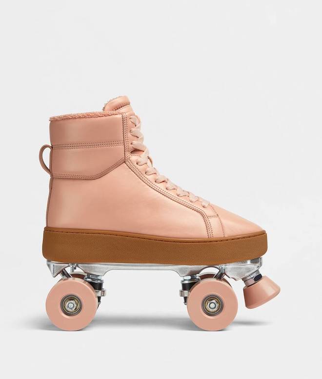 nude roller skating