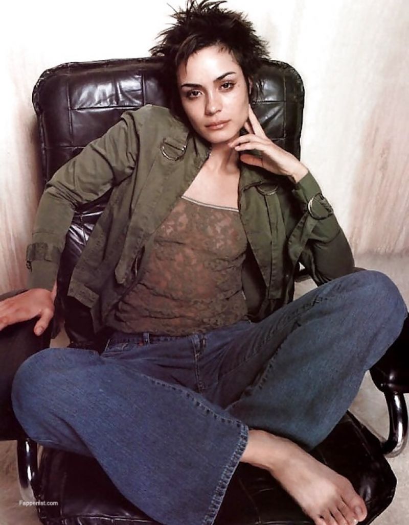 Naked Shannyn Sossamon drunk naked