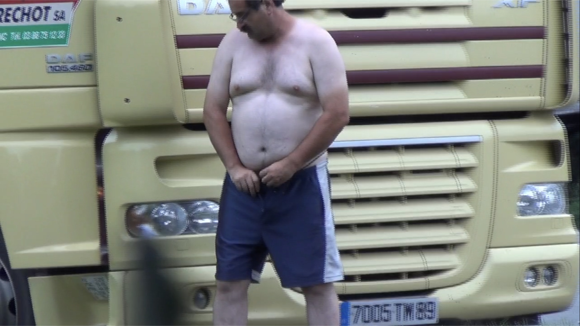 nude male truck drivers