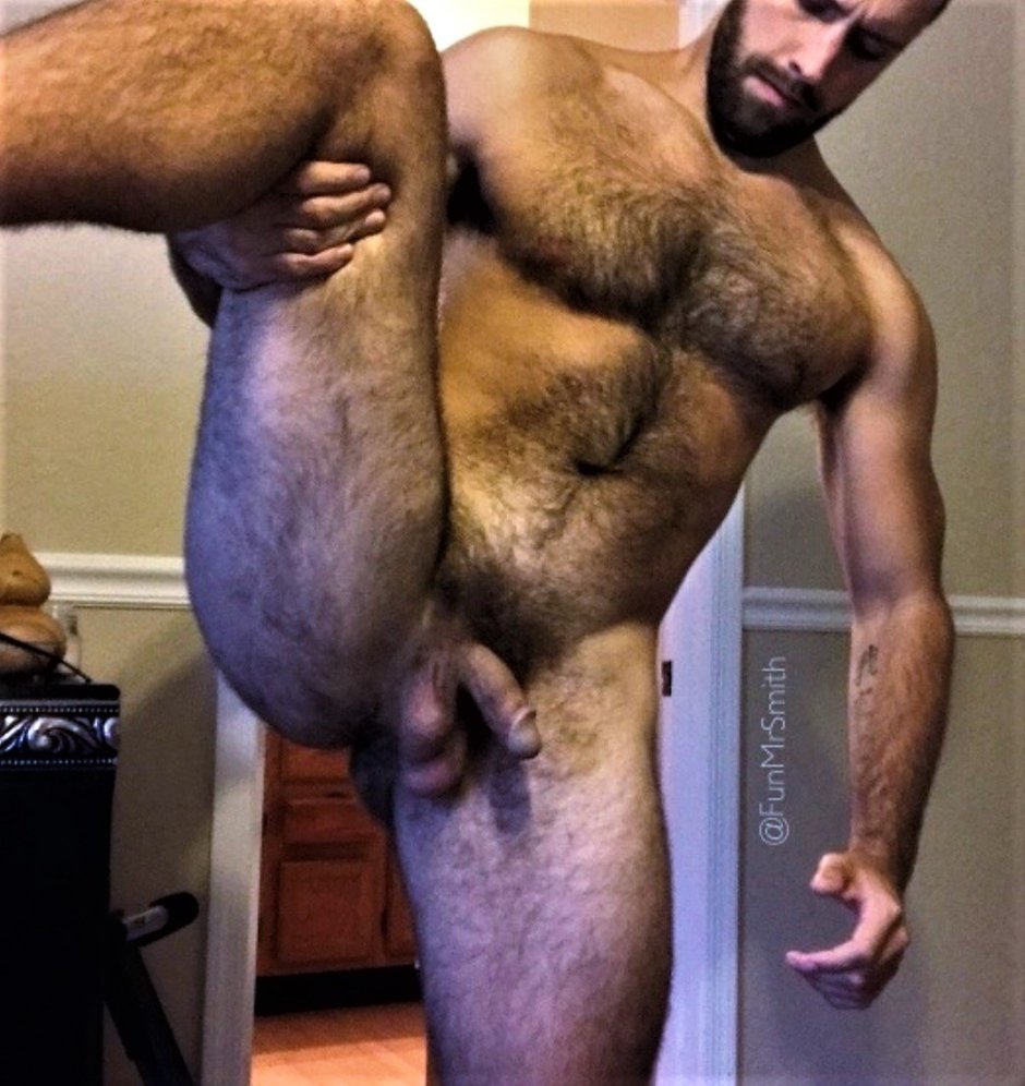 hairy dudes nude