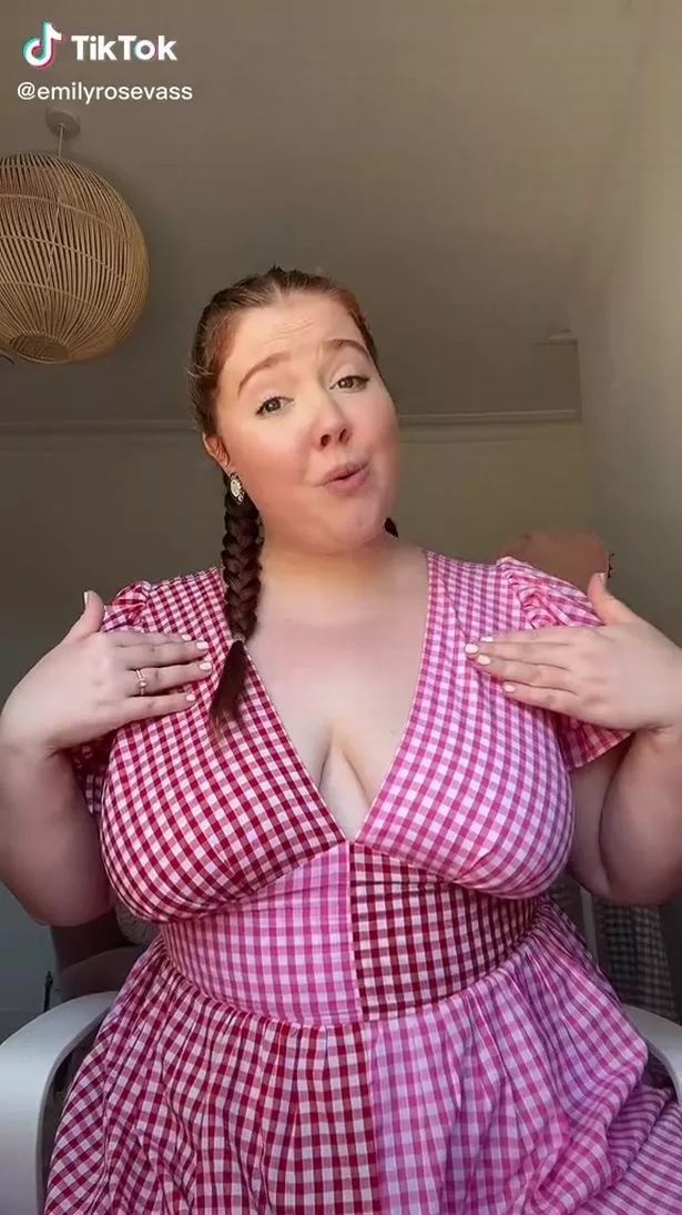 curvy bigtits