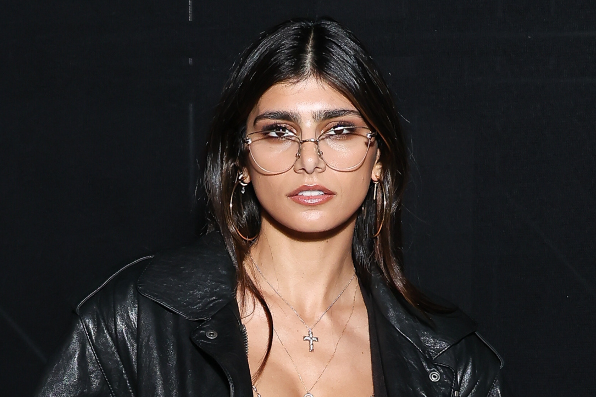 chantelle manners recommends mia khalifa 4k pic