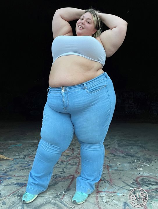 christine noblefranca recommends lisalou bbw pic