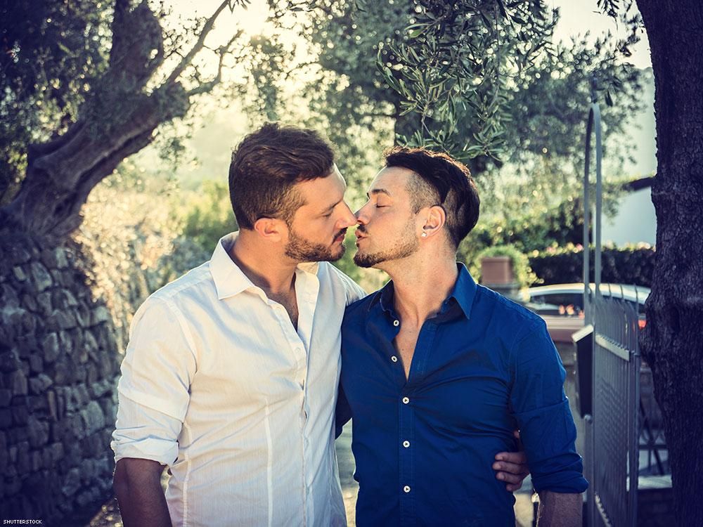 ashley storrs recommends cute twinks kissing pic