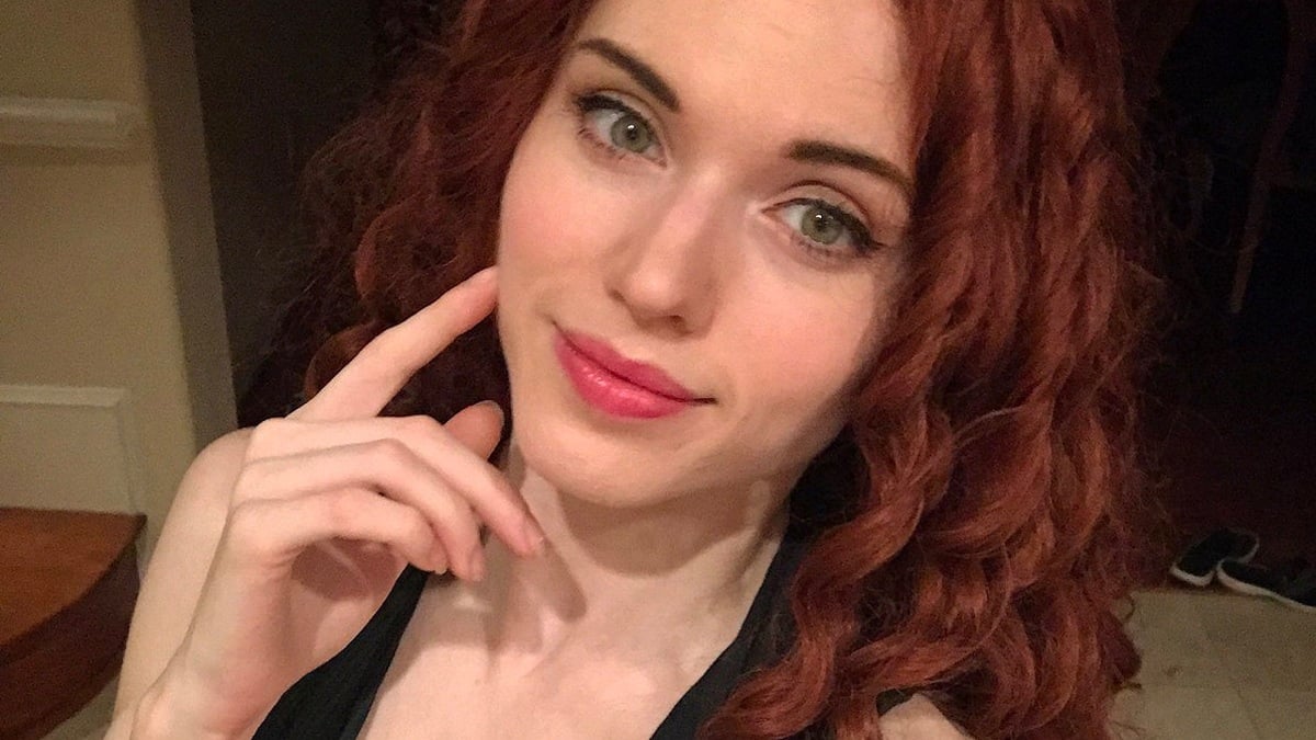 ardis miller share amouranth leakwd photos