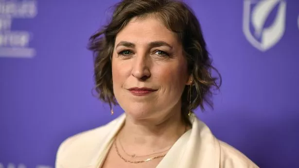 alexia lyn add mayim bialik porn photo