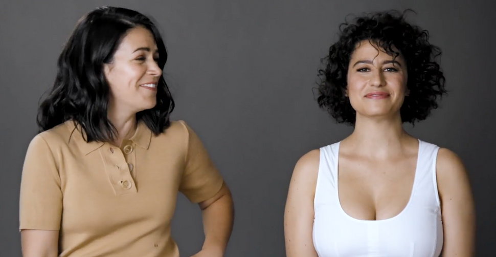 ilana glazer boobs