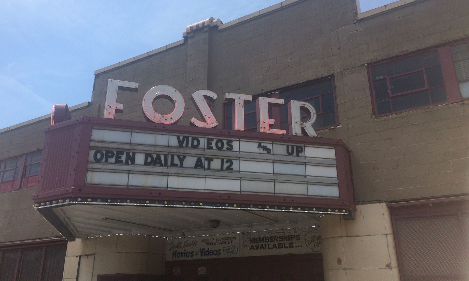 daniel wedlock recommends porn theater pic