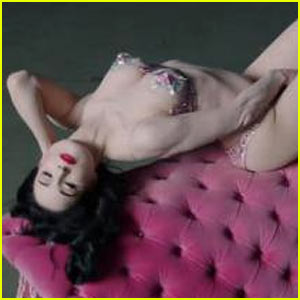 audrey kowalczyk recommends dita von teese naked pic