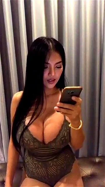 Big Titties Live pirn videos