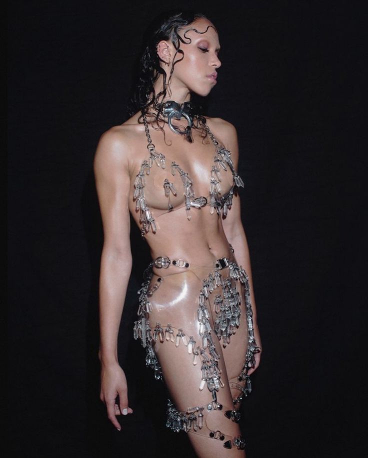 badmus bolanle recommends fka twigs nude pic