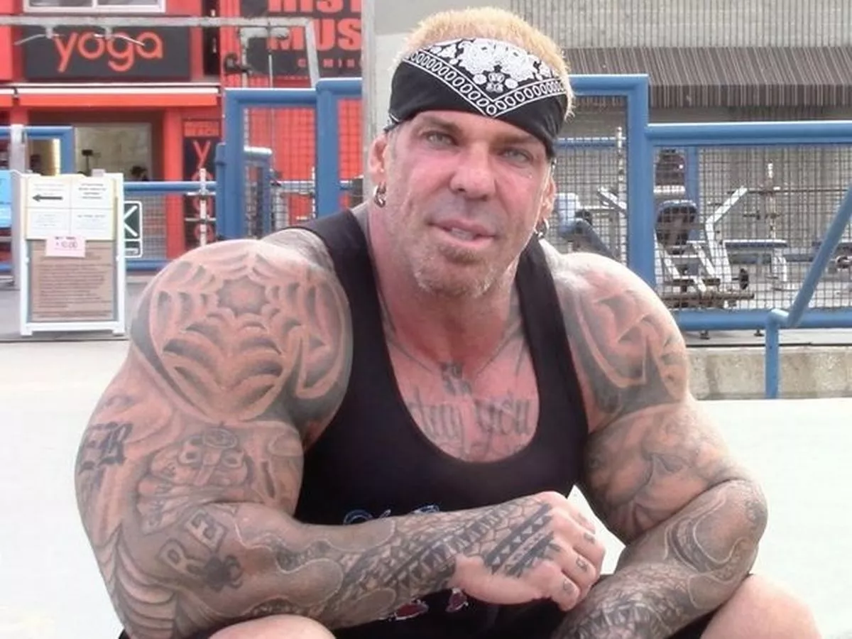 brian boulder recommends clitoris bodybuilder pic