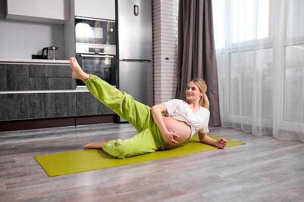 daniel sopher recommends Pregnant Naked Yoga