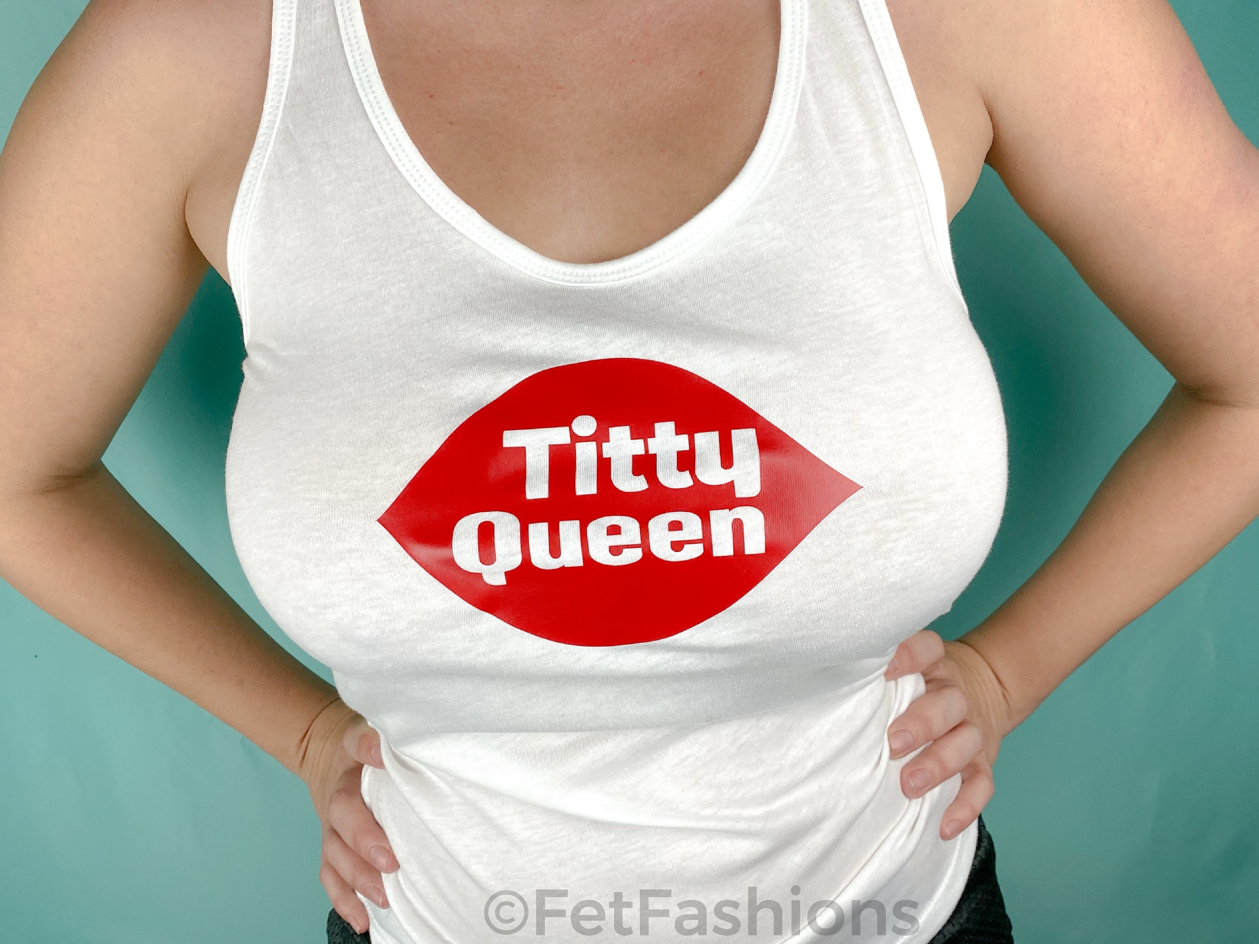 carl howlett share big titty queen photos