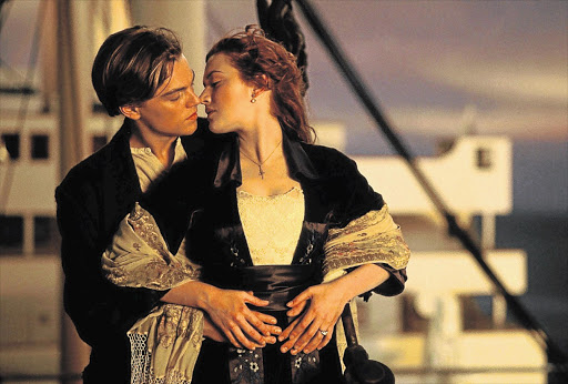 bee clark recommends kate winslet titanic nude scene pic