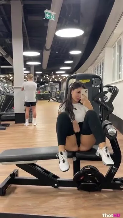 crystal luke recommends public gym flashing pic