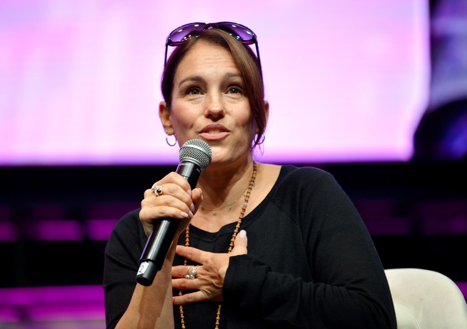 Amy Jo Johnson Sexy against you