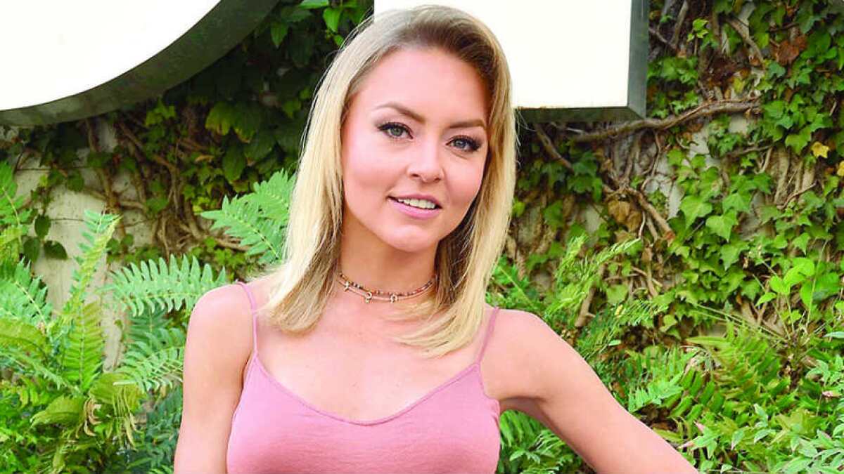 delia friska recommends angelique boyer naked pic