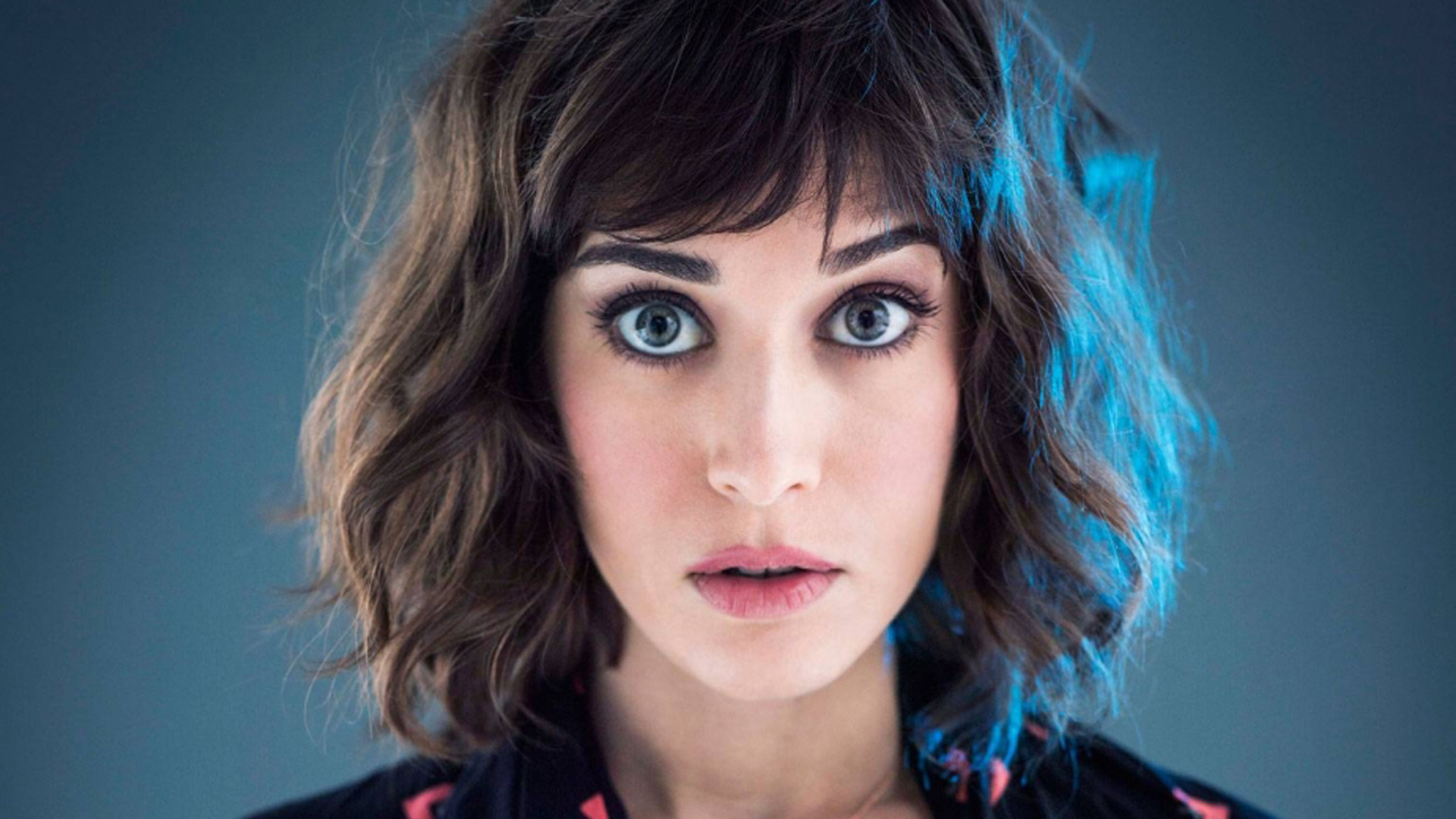 bobbi lindsay add lizzy caplan boobs photo