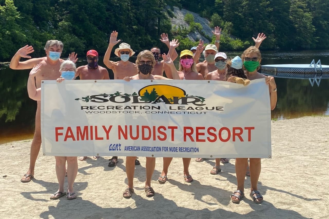 david brang recommends family nudism pic