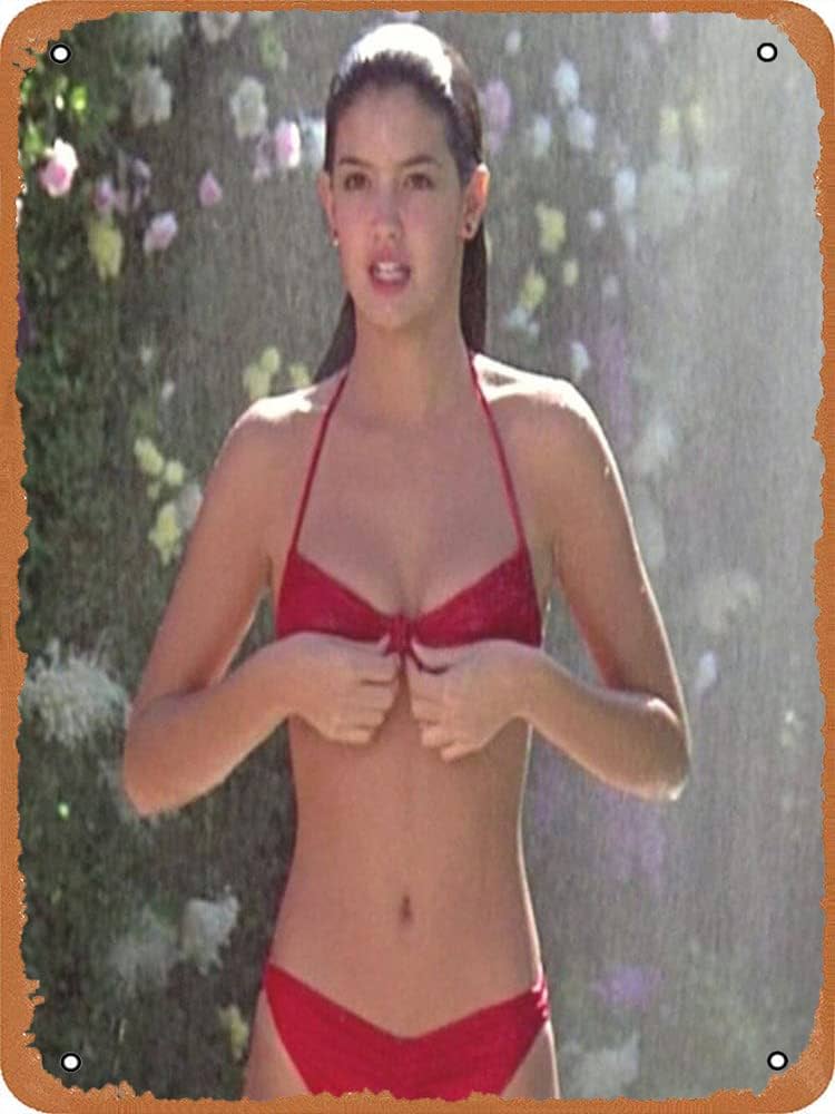 phoebe cates breasts