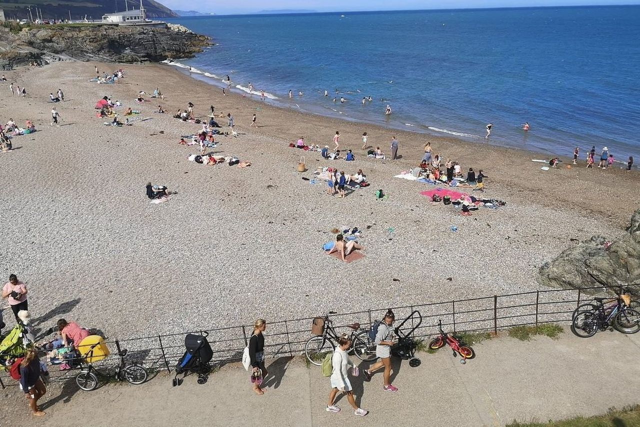 annette strachan share beach cam voyeur photos