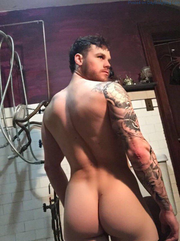 austin findley share beefy men naked photos